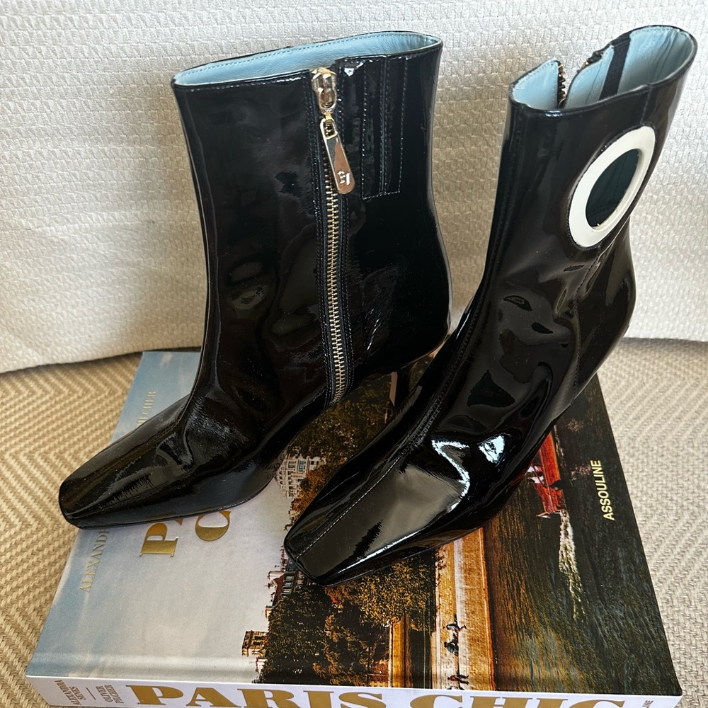 BRAND NEW Frances Valentine high heels